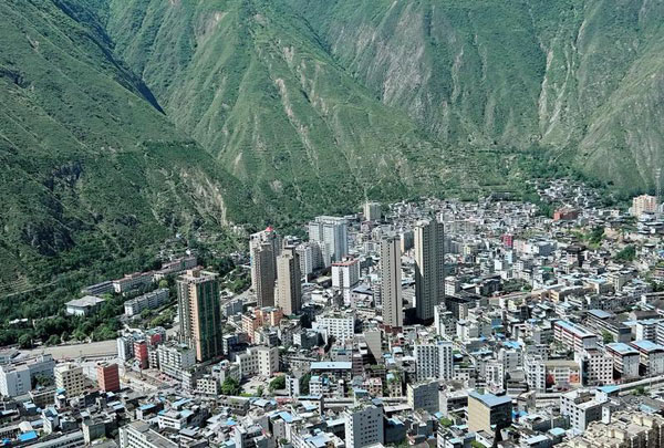 甘肅隴南農(nóng)村人飲工程200噸/天選什么設(shè)備